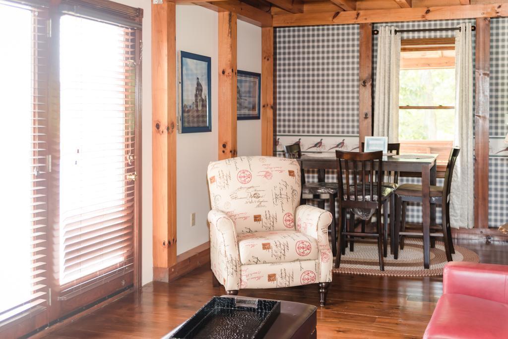 The Lake House A Hidden Gem Sleeps 4 Columbia المظهر الخارجي الصورة